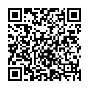 一而再再而三承受着非人痛苦的翡翠差点就这么昏厥过去二维码生成
