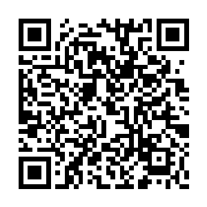 一股强大的威压瞬间笼罩在现在的每一个人身上二维码生成