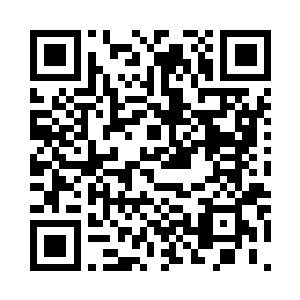 一股柔和的力量阻挡了段沫沫的动作二维码生成