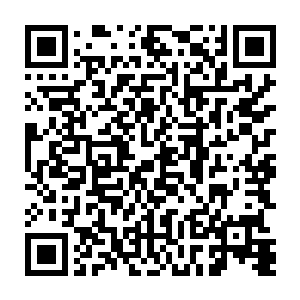 三月二十五大街的很多商场里买的那些物美价廉的中国商品有不少都是他进的二维码生成