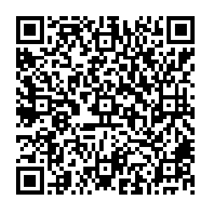 上面一门72毫米滑膛炮和并列机枪正在对之前巴克攻击过的那片阵地进行近距离的清剿二维码生成