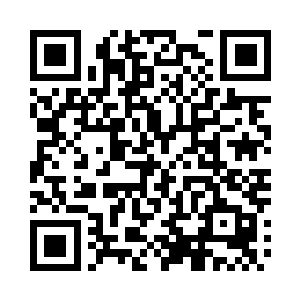 上面用墨汁和鲜血绘画出来了十分古怪的线条二维码生成