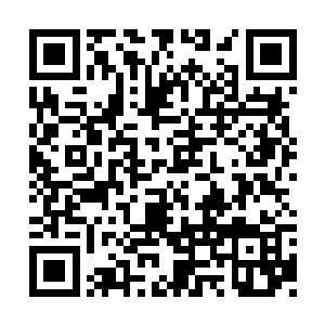 下一刻他可能就出现在了一颗荒芜的小行星上面二维码生成