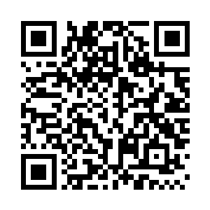 与卧室一样简陋的客厅里摆放着唯一一个家俱二维码生成