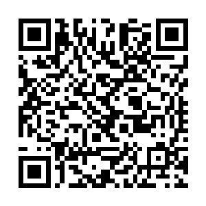 与此同时骨皇身边也忽然亮起了一模一样的璀璨蓝光二维码生成