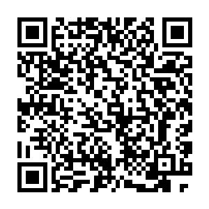 也是被赶来的唐门高手看在眼里的……那人口中也是忍不住焦急的喝道二维码生成