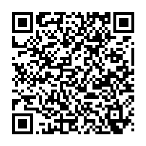 仅仅耗时两天就成为了北美音乐历史上第一首单周销量突破五十万的单曲二维码生成