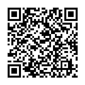 今儿个晚上也是那个老黄和张经理他们几个刻意撩拨之下二维码生成