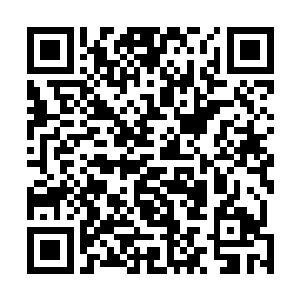 今天楼里面的客人特别多……要不今天的酒水全都算我的二维码生成