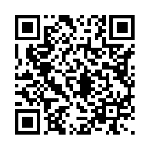 从原本就敞开的与种植园相通的门走了出去二维码生成