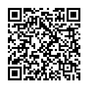 从教室里走出来的高中生们正对上周六曹珊珊和凌云那精彩一幕二维码生成