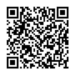 从狭窄的跑车车厢换到宽敞的大型越野车空间里二维码生成
