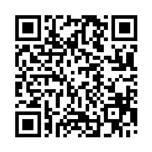 从钱包里拿出一叠红色的钞票递了过去二维码生成