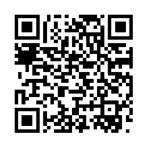 仔细的看着门缝里自己曾经夹着的一根头发二维码生成