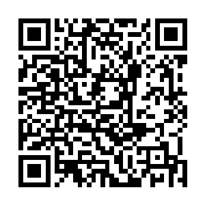 他不但没有仗着自己装备和状态都比对面好就冲上去硬刚二维码生成