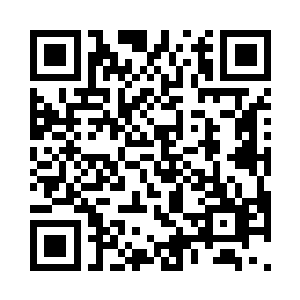 他不顾一切的朝着重伤的白面发动攻击二维码生成