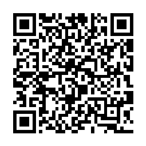 他们之中坐着一位曾屡次在文比中胜过李文鹰的大儒二维码生成