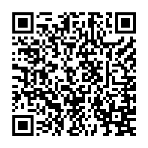 他们就感受到原本身上的那恐怖的吸力已经瞬间消失的无影无踪了二维码生成