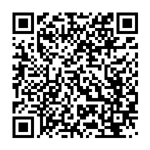 他将自己打造成一个为了子女安危可以承受任何屈辱委屈的伟大父亲二维码生成