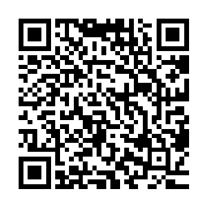 他手中的朗基努斯枪也再度狠狠刺在了被上帝控制的左手之上二维码生成