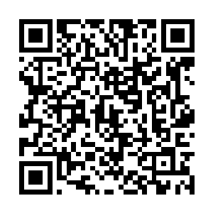 他才会在那短短的时间之内快速的画好一张火符咒二维码生成