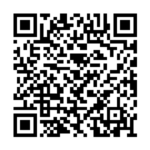 他留在海面上的脚印已经是完美的组合在了一起二维码生成