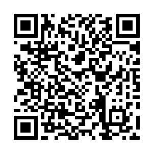 他的大脑一片空白――不明白荣光怎么出现在自己面前了二维码生成