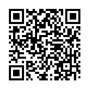 他看着宾客满堂的样子心里才觉得有些满意二维码生成