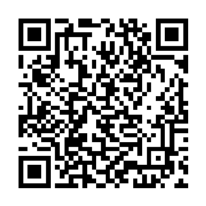 他还是先把妮娜带去临时添加的医疗室去检查一下吧二维码生成