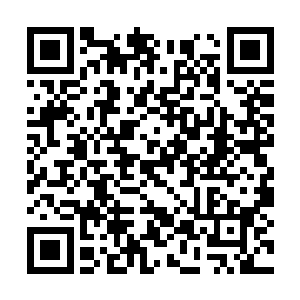 以快的不可思议的速度和一个不可思议的运行轨迹二维码生成
