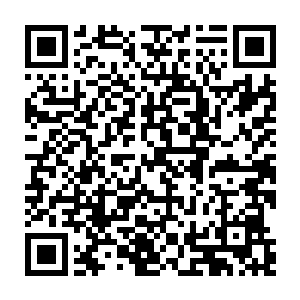 仿佛就像是一颗巨型星球一般悬浮在星空中超级战舰也忽然冲出了那滔天光辉二维码生成