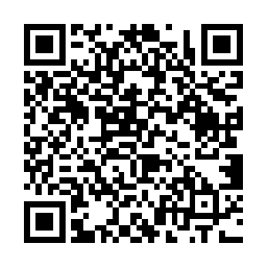 伊桑在两人之中扮演的是出谋划策的军师一样的角色二维码生成