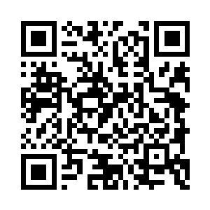 似一盏盏小小的灯笼垂挂在爬满青萝的藤架上二维码生成