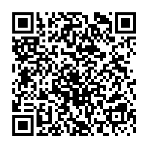 似乎也只有那个隐蔽的小镇上才会有人……但驻军哨所是不会有女人的二维码生成