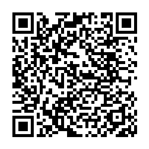 但是他们估计也不敢轻举妄动的……毕竟已经有两拨人倒在了秦方的手下了二维码生成