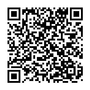 但是刚才被贾局长和姬发财那几个家伙一折腾可能很快就会散发出去二维码生成