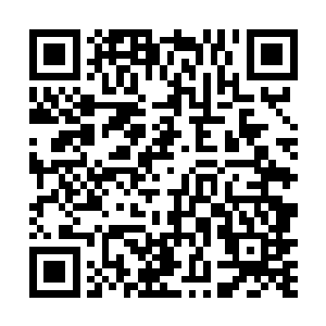 但是自己却是十分不争气的无法去看他的那双漂亮眼睛二维码生成