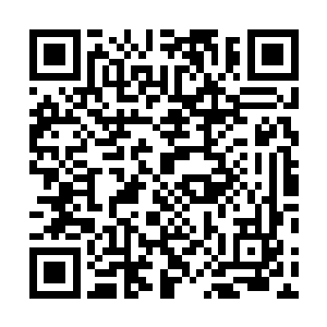 但是这两件法衣可是他们店里筑基期女修最喜欢的法衣了二维码生成