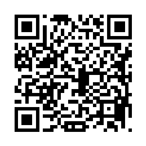 但是鲜血却依然从他的手指缝隙里喷洒而出二维码生成