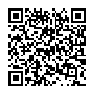 但穆雪激动显然是因为这位传说中的堂姐不但没死二维码生成