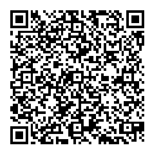 余下的五大宗主加上除了也在那里研究天门的时间天尊和留在上元盟当值的七情天尊之外的十位天尊都随着许紫烟走出了隐秘山谷二维码生成