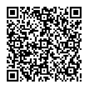 修为和定力稍弱一点的霍君瑶只觉得自己的一颗心受到这脚步声干扰逐渐越跳越快二维码生成