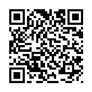 修长的手淡淡伸进衬衣口袋里……二维码生成