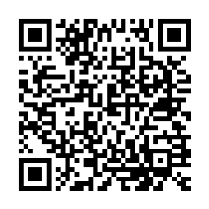 借助我此刻打出的滚滚符文整个身躯之中闪烁出一股诡异的光芒二维码生成