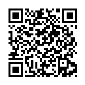 像他这样的人好不容易爬到了副校长的位置上二维码生成