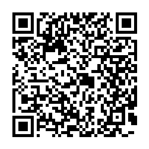 关平似乎也察觉到了黄忠射出的那根硕大的破甲箭有着极其可怕的威力二维码生成