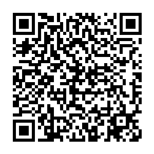 再三讲解了动作戏里需要注意的细节――他本人就是非常出色的动作指导二维码生成