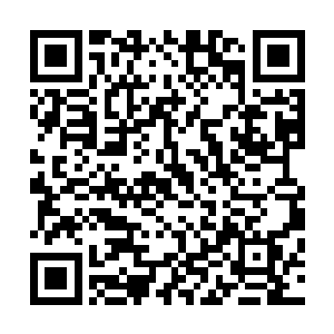 再看看大厦顶端所挂着的托姆勒全球防务咨询公司的大招牌二维码生成