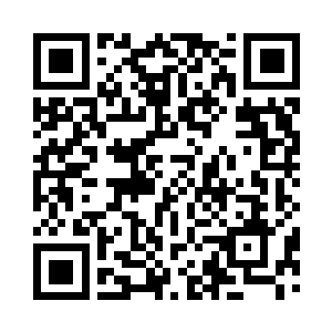 几个弟子急忙走到令牌和须弥戒跟前翻了翻二维码生成