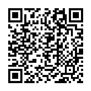 几乎在一刻钟之内就给日军的包围圈撕开了一个口子二维码生成